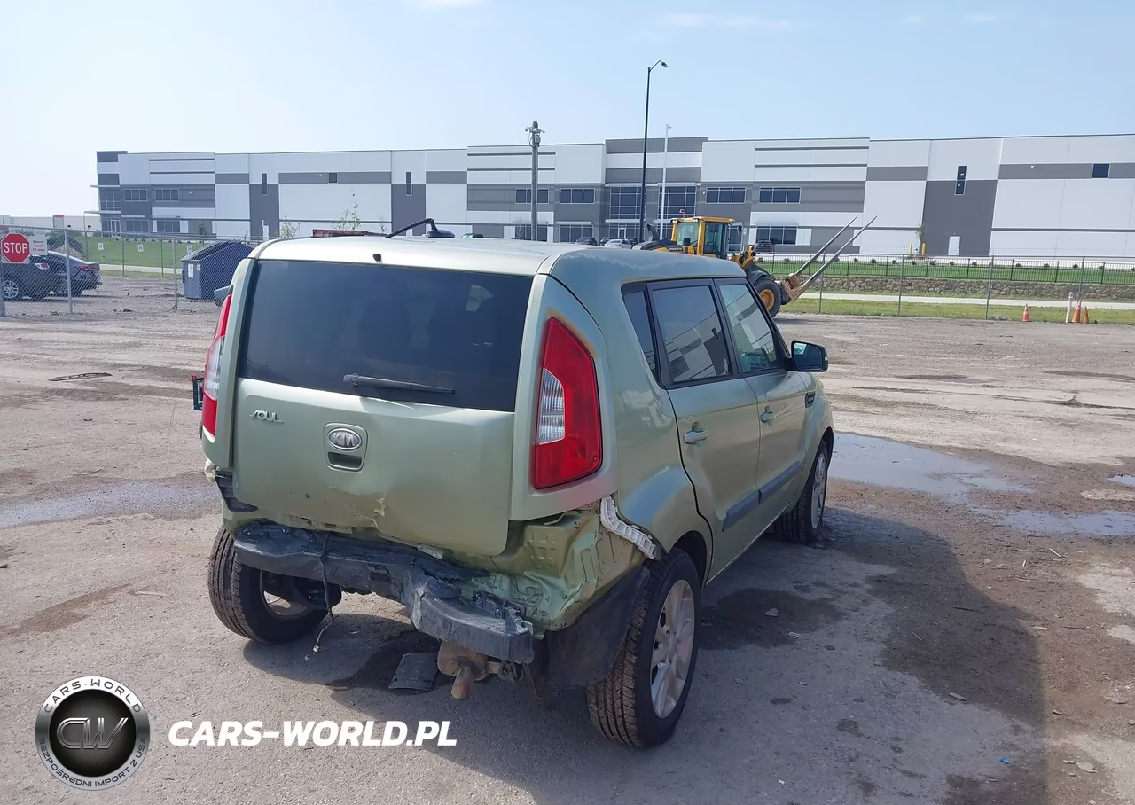 2012 Kia Soul + VIN:KNDJT2A6XC7454455 - 4