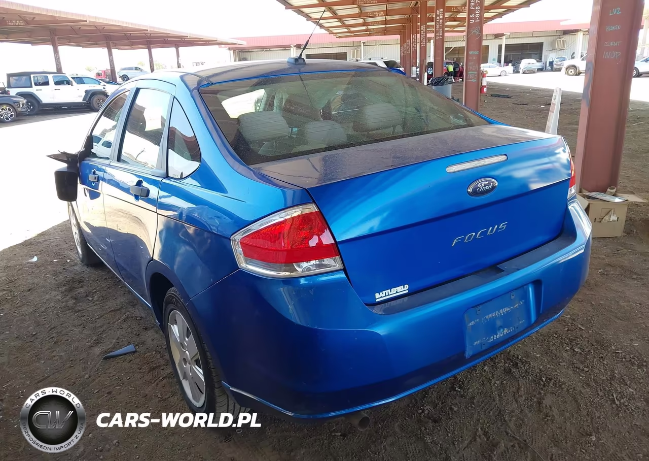 2010 Ford Focus S VIN:1FAHP3EN4AW221366 - 3