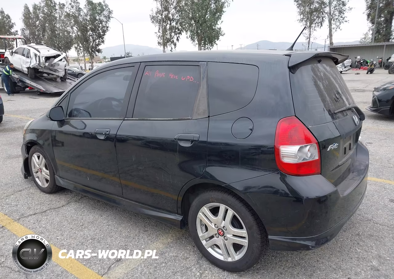 2008 Honda Fit Sport VIN:JHMGD38668S025397 - 3