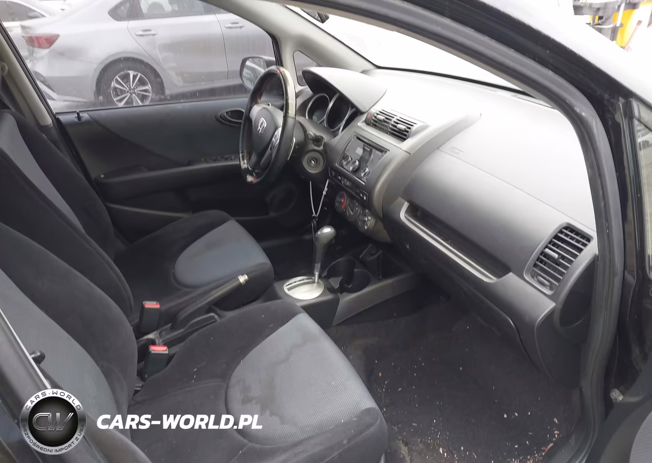 2008 Honda Fit Sport VIN:JHMGD38668S025397 - 5