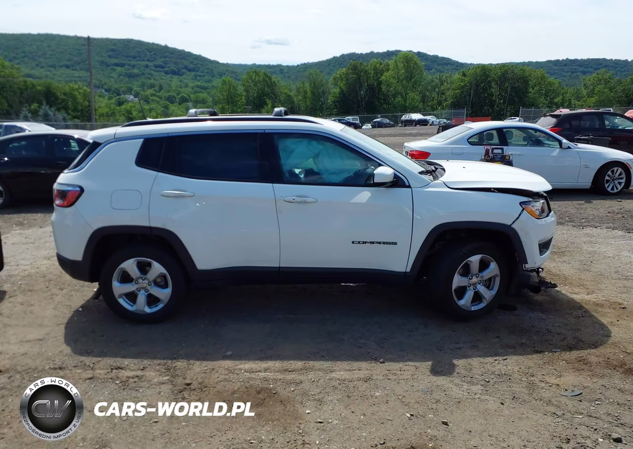 2020 Jeep Compass Latitude 4X4 VIN:3C4NJDBB7LT138490 - 13