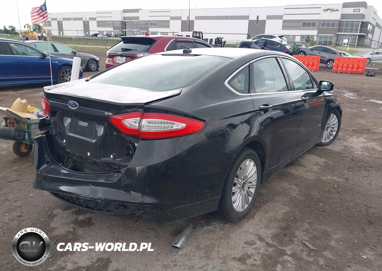 2014 Ford Fusion Energi Se Luxury VIN:3FA6P0PU5ER234873 - 4