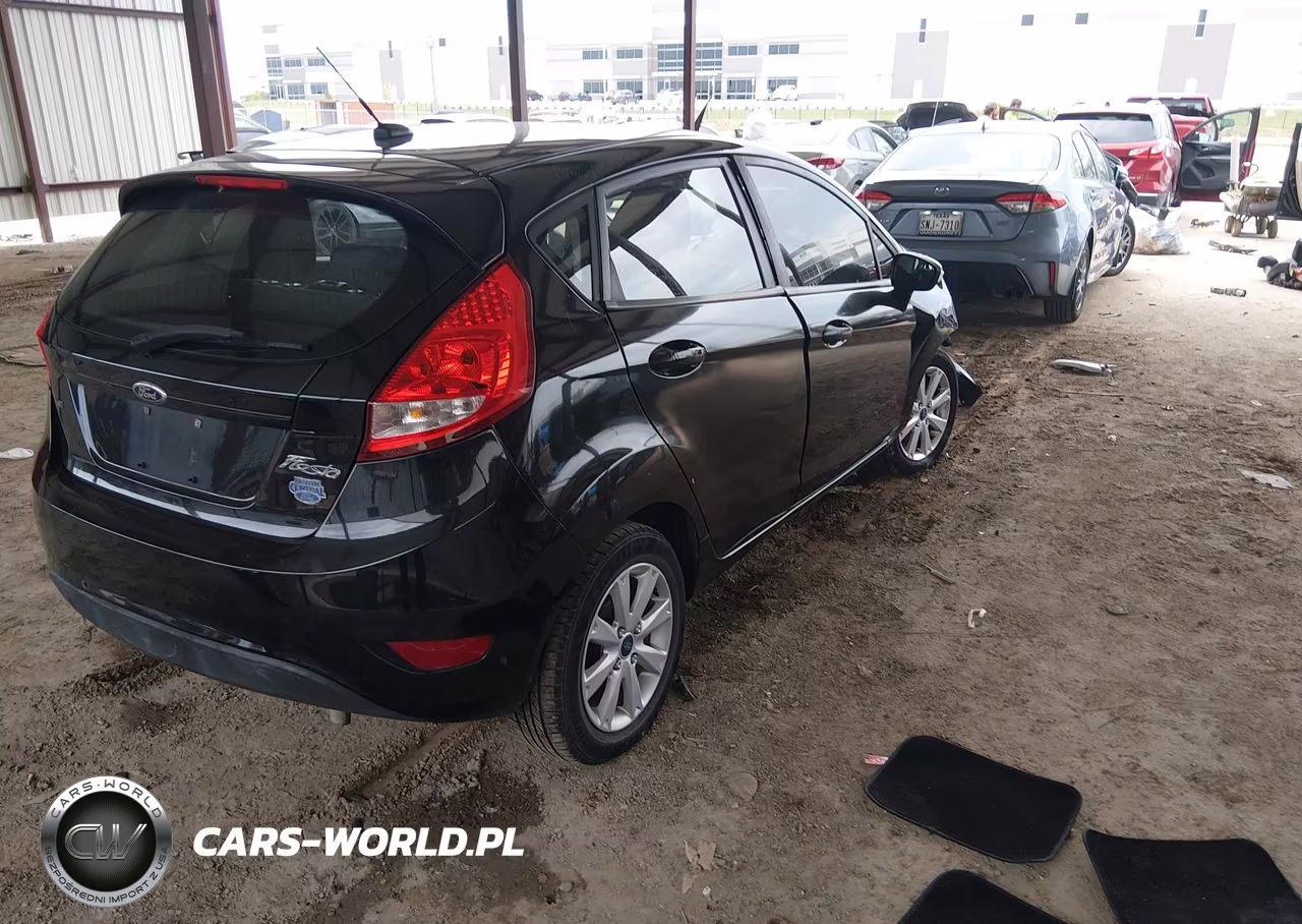 2013 Ford Fiesta Se VIN:3FADP4EJ7DM219827 - 4