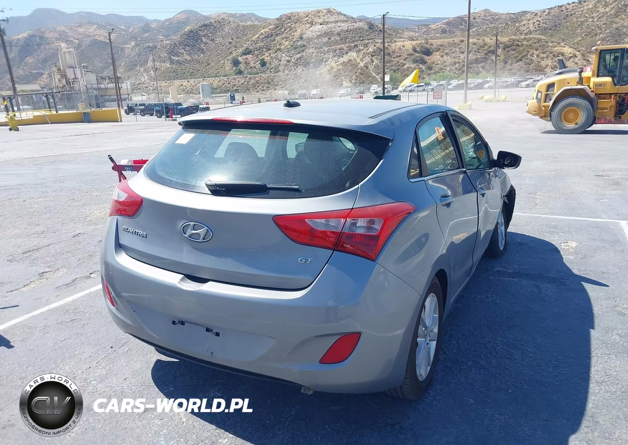 2014 Hyundai Elantra Gt VIN:KMHD35LH3EU211793 - 4
