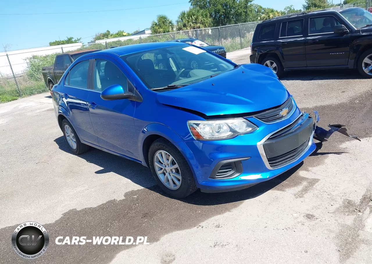 2017 Chevrolet Sonic Lt Auto – zdjęcie 1 z 11