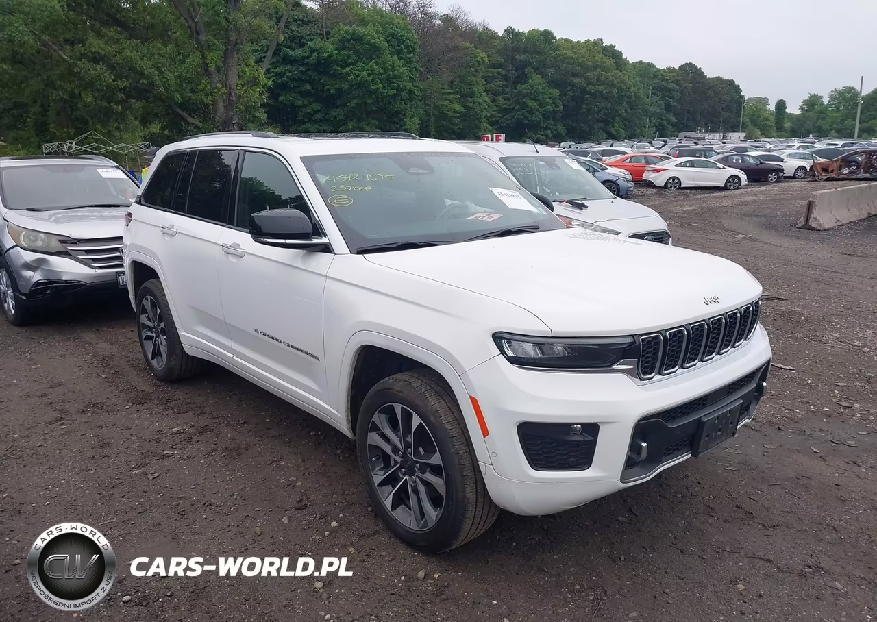 2023 Jeep Grand Cherokee Overland 4X4 VIN:1C4RJHDG4PC585913 - 1