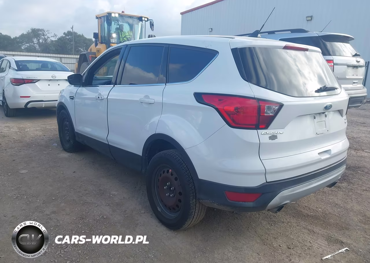 2019 Ford Escape Se VIN:1FMCU0G99KUC08746 - 3