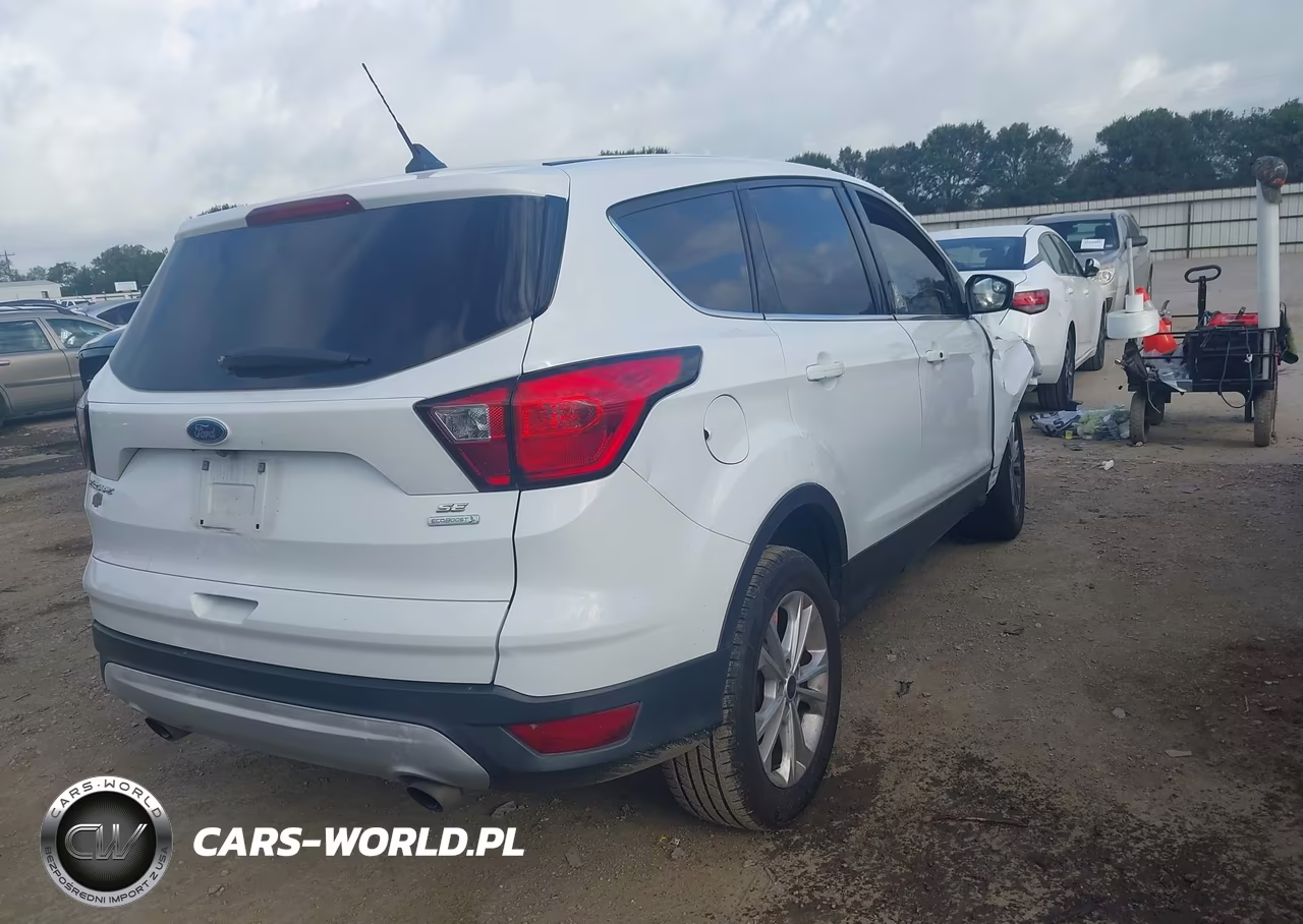 2019 Ford Escape Se VIN:1FMCU0G99KUC08746 - 4