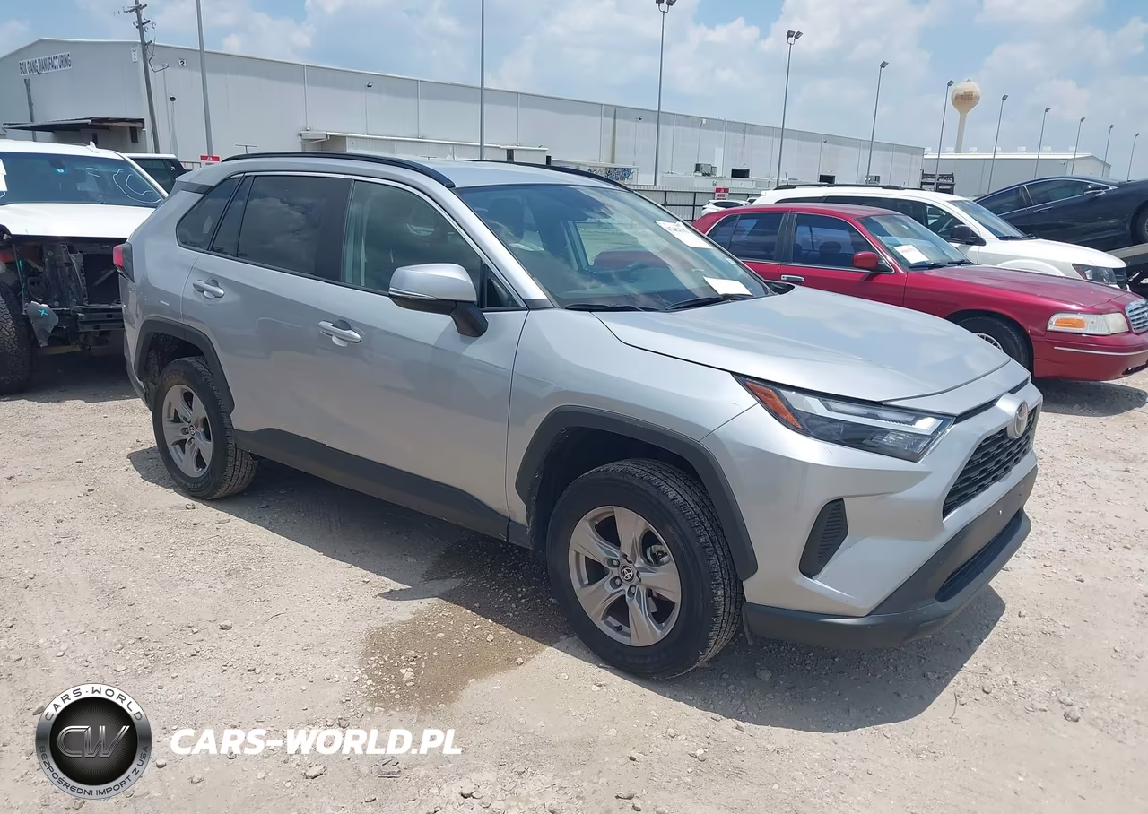 2025 Toyota Rav4 Xle – zdjęcie 1 z 11