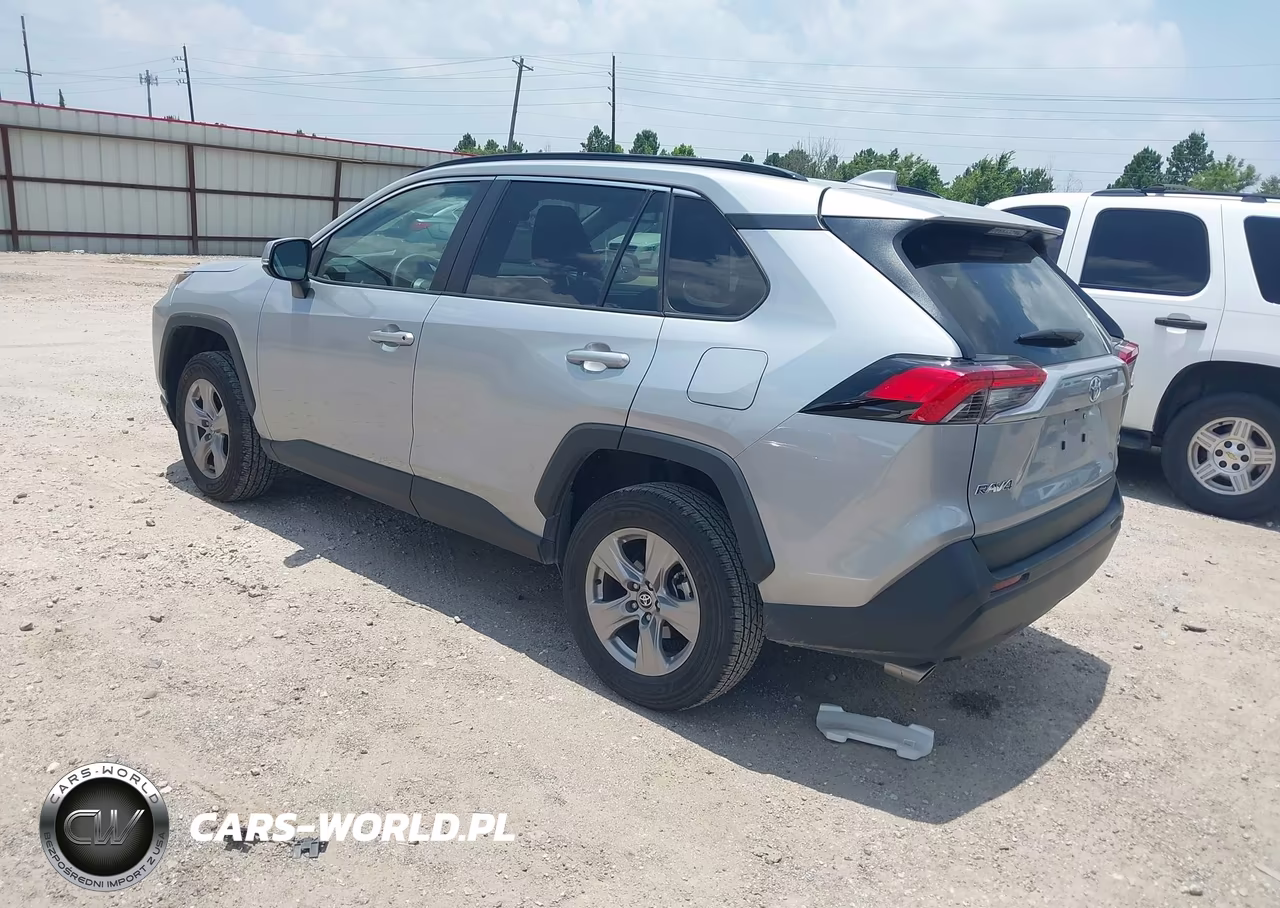2025 Toyota Rav4 Xle VIN:2T3W1RFV2SW387437 - 3