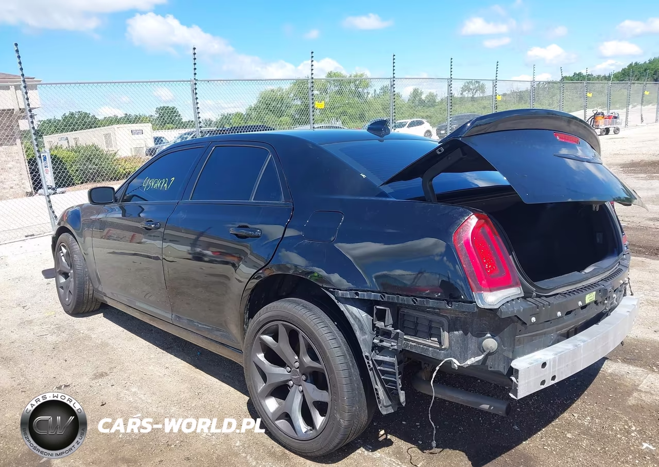 2021 Chrysler 300 300S VIN:2C3CCABGXMH554415 - 3