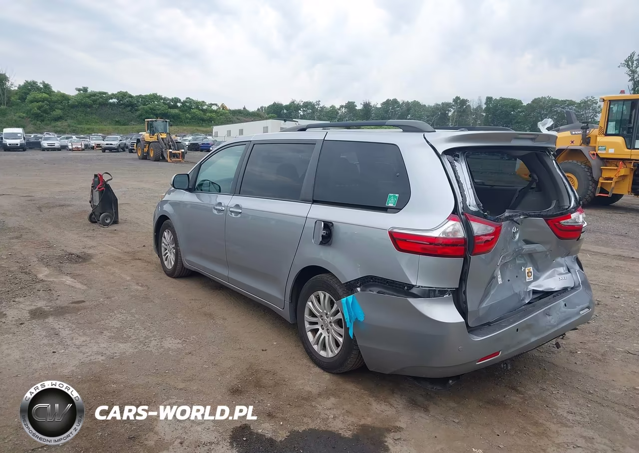 2016 Toyota Sienna Xle 8 Passenger VIN:5TDYK3DC3GS746744 - 3