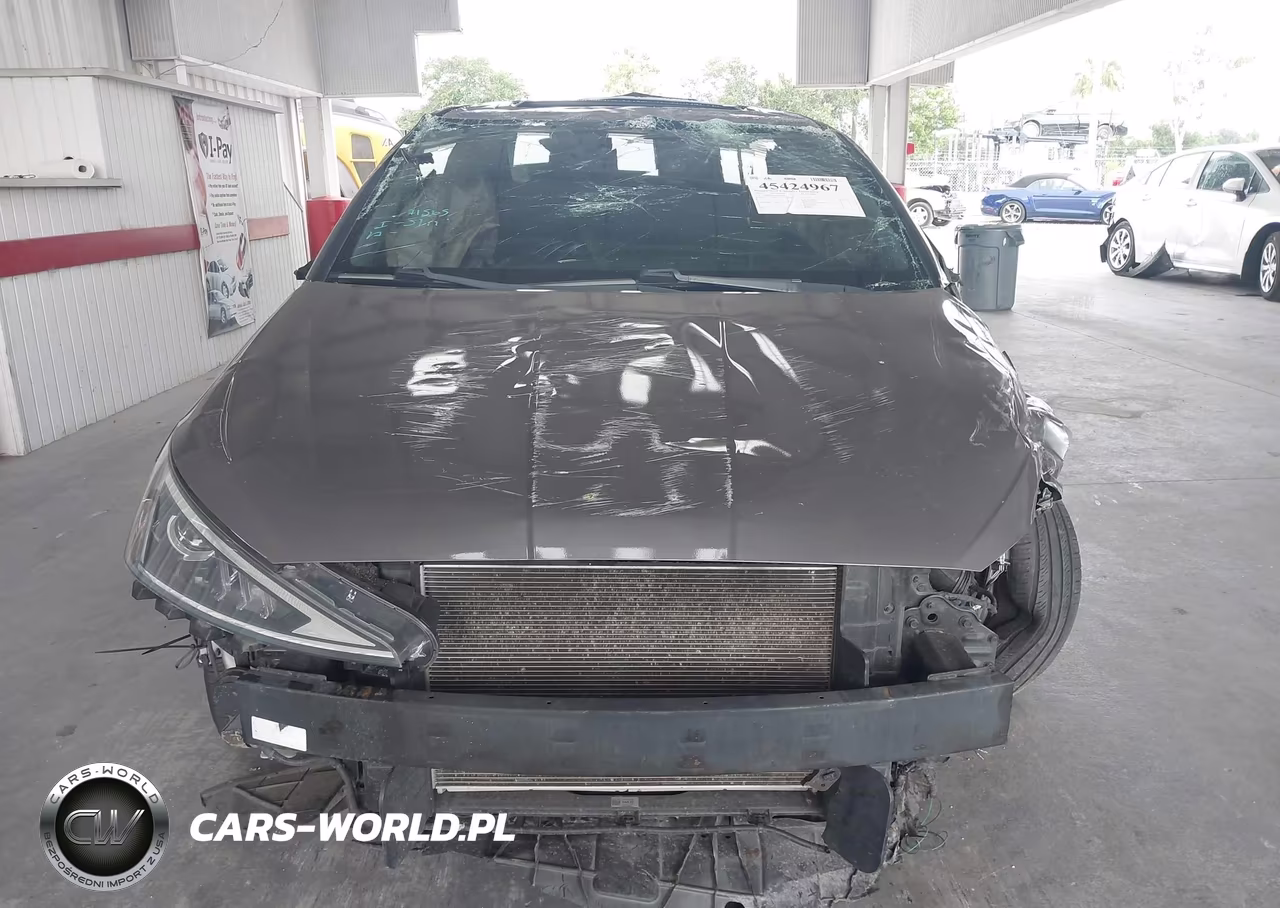 2019 Hyundai Elantra Value Edition VIN:5NPD84LF2KH416607 - 12