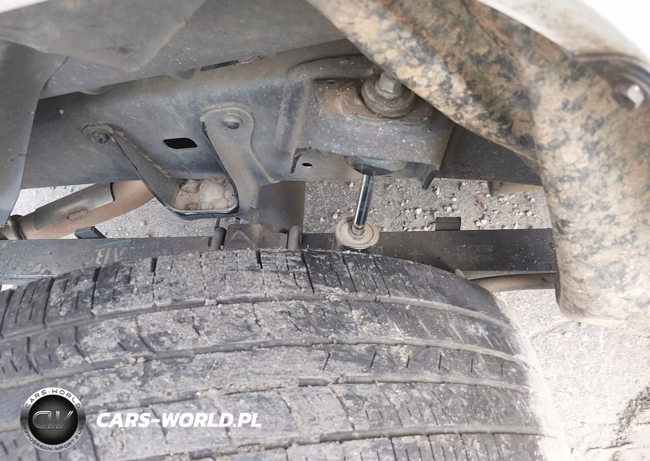 2019 Toyota Tacoma Sr VIN:5TFRX5GN6KX164137 - 19