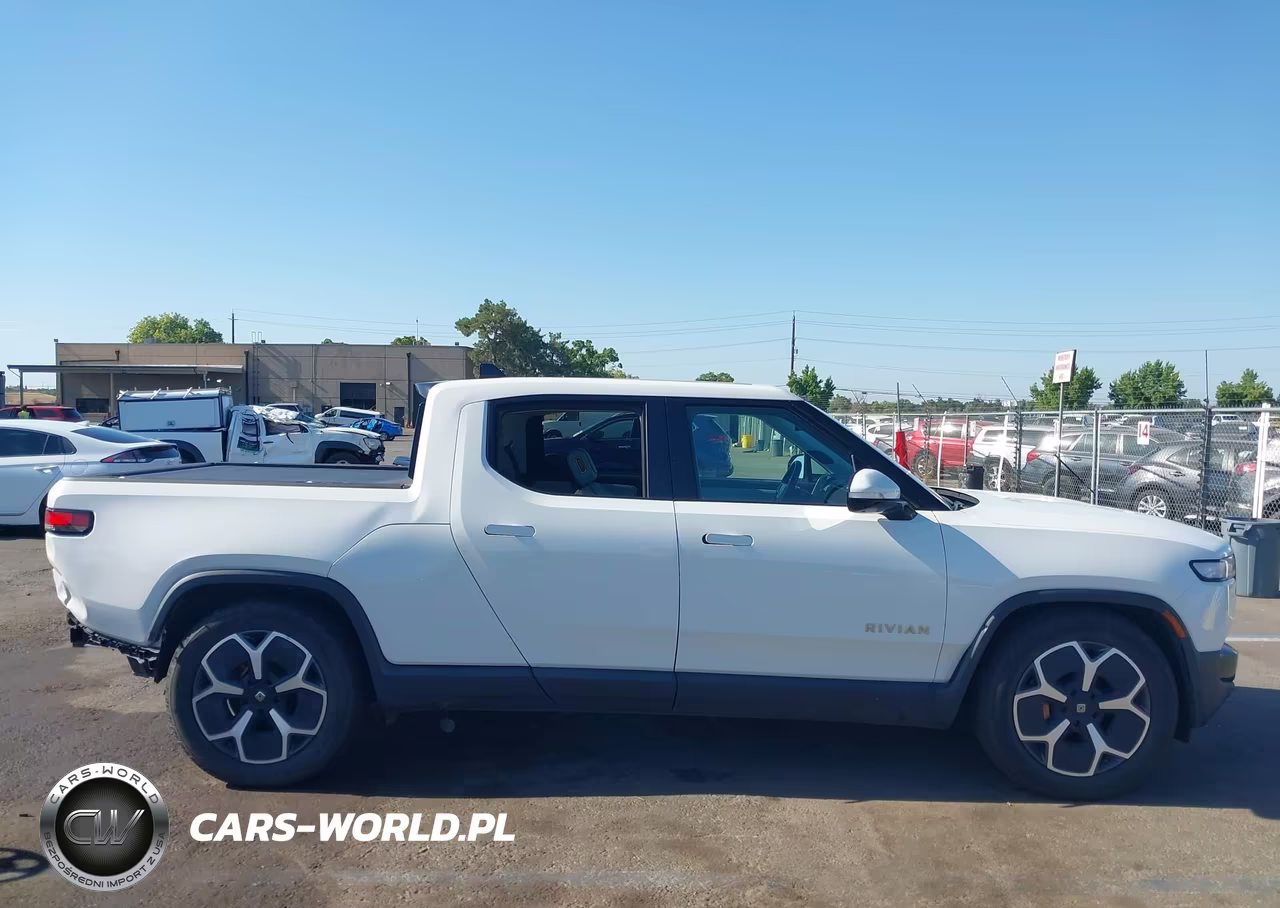 2022 Rivian R1T Adventure VIN:7FCTGAAA3NN013254 - 13