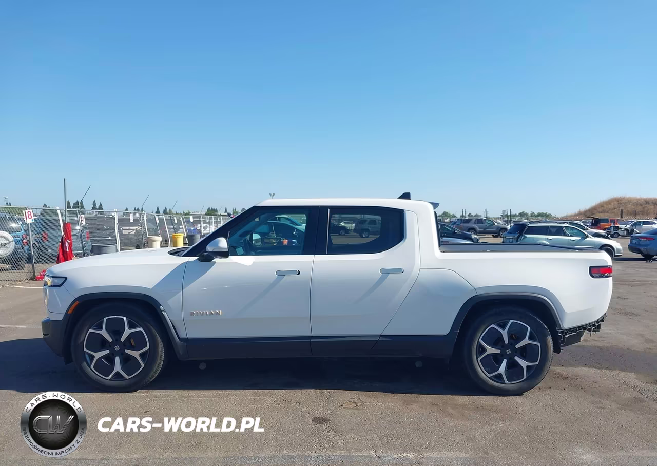 2022 Rivian R1T Adventure VIN:7FCTGAAA3NN013254 - 14