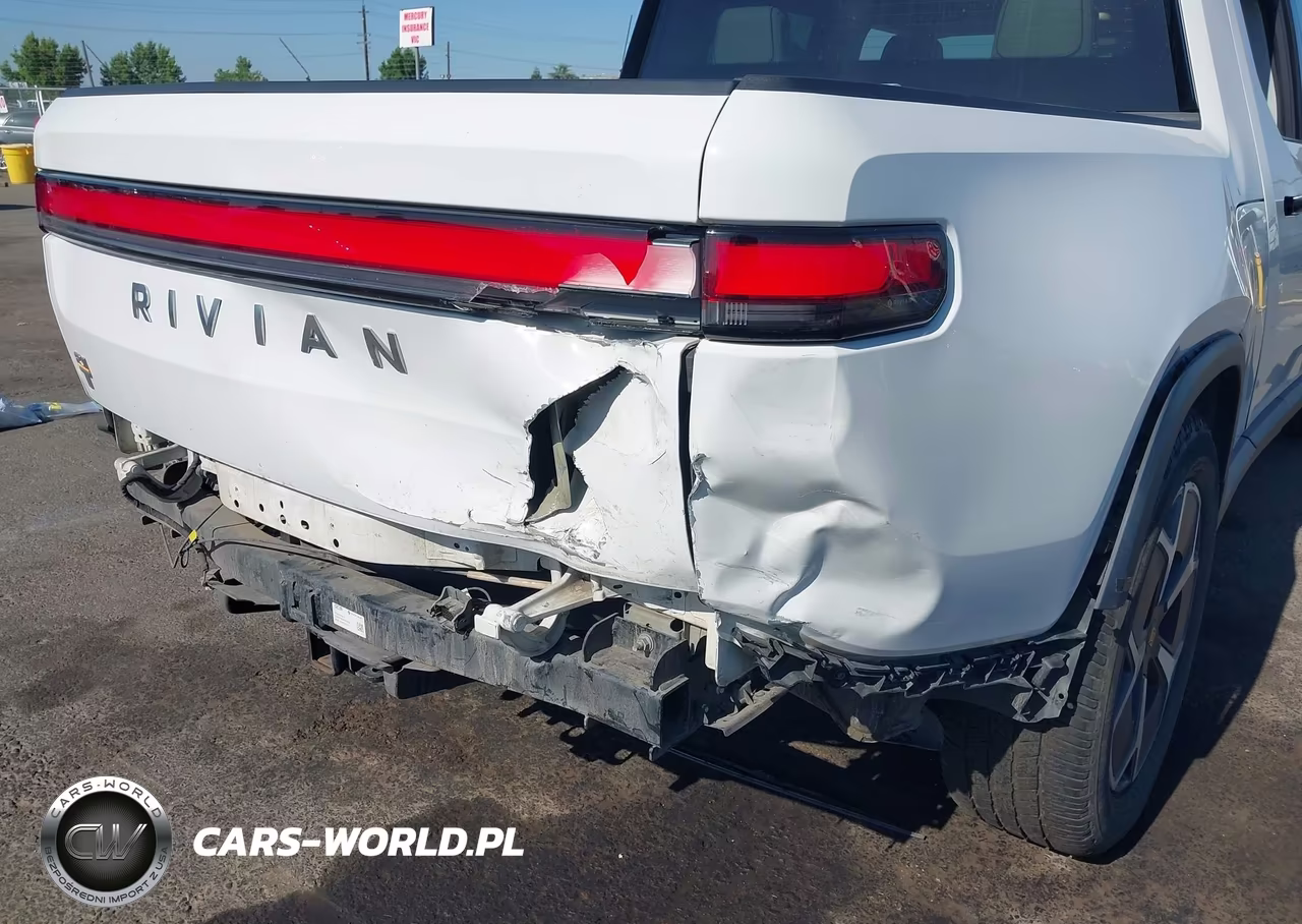 2022 Rivian R1T Adventure VIN:7FCTGAAA3NN013254 - 6