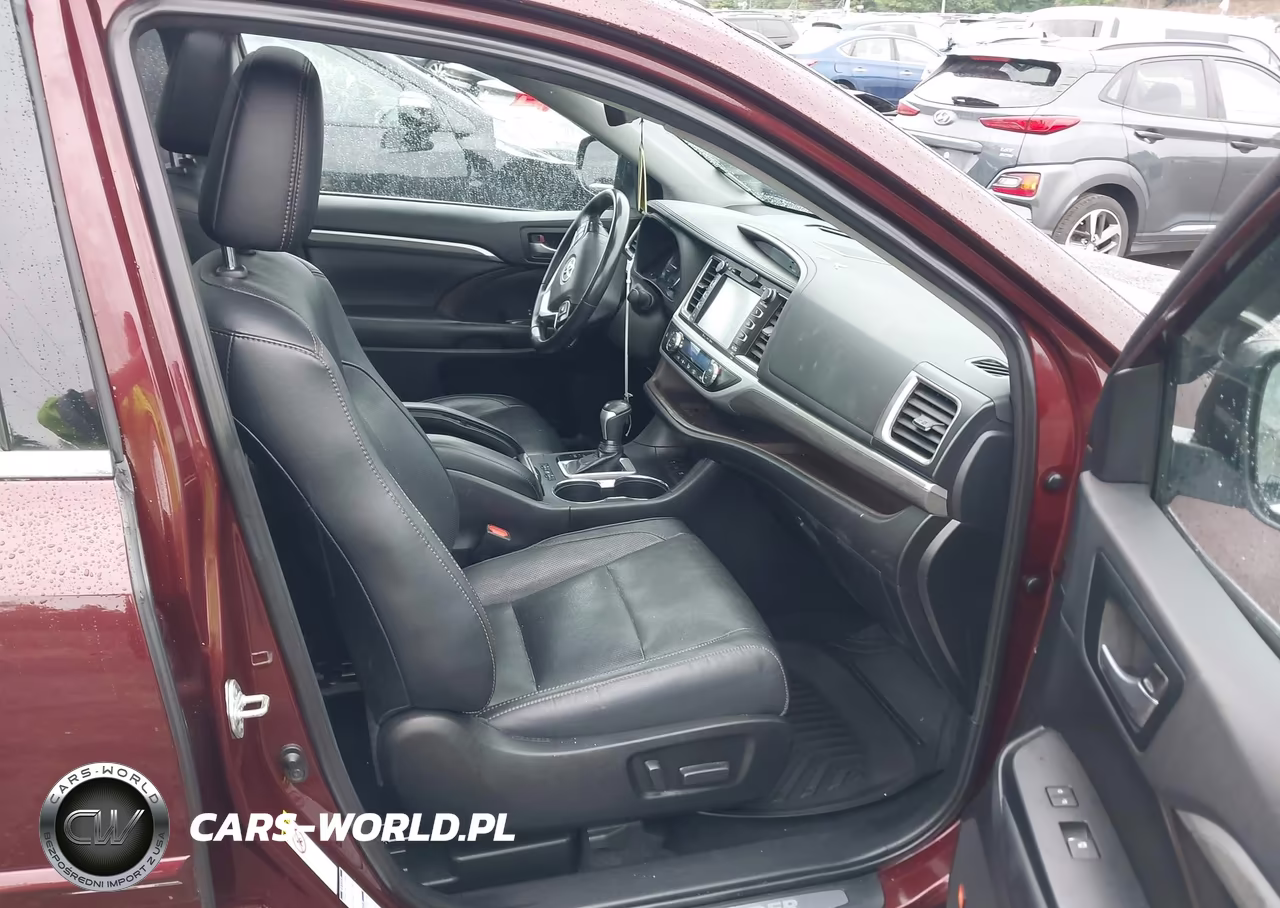 2019 Toyota Highlander Hybrid Limited Platinum VIN:5TDDGRFH2KS073207 - 5
