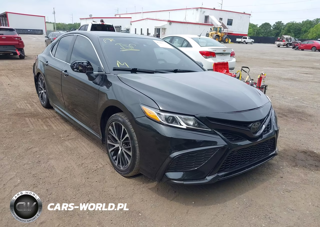 2020 Toyota Camry Se