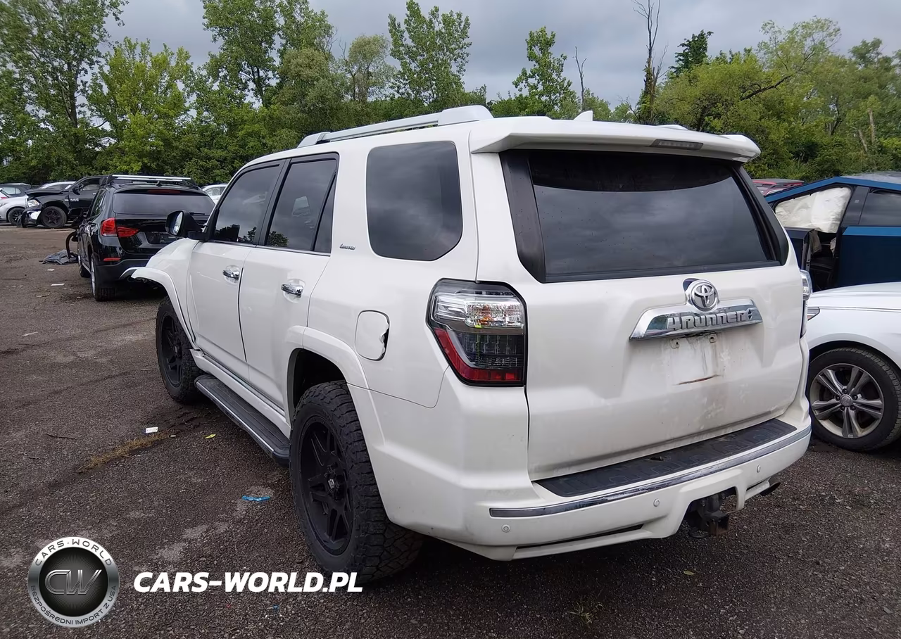 2018 Toyota 4Runner Limited VIN:JTEBU5JR7J5499158 - 3
