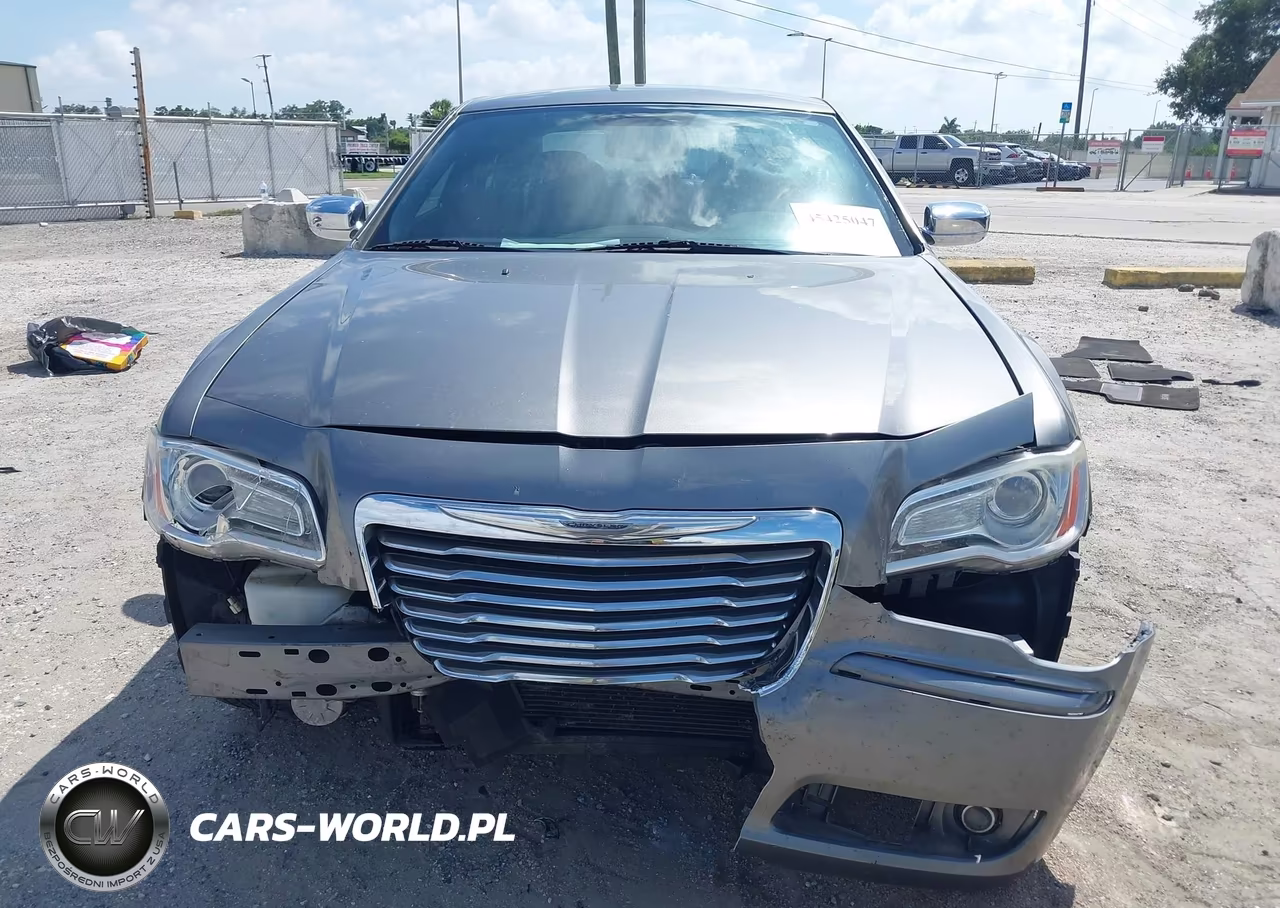 2012 Chrysler 300 Limited VIN:2C3CCACG5CH198050 - 13