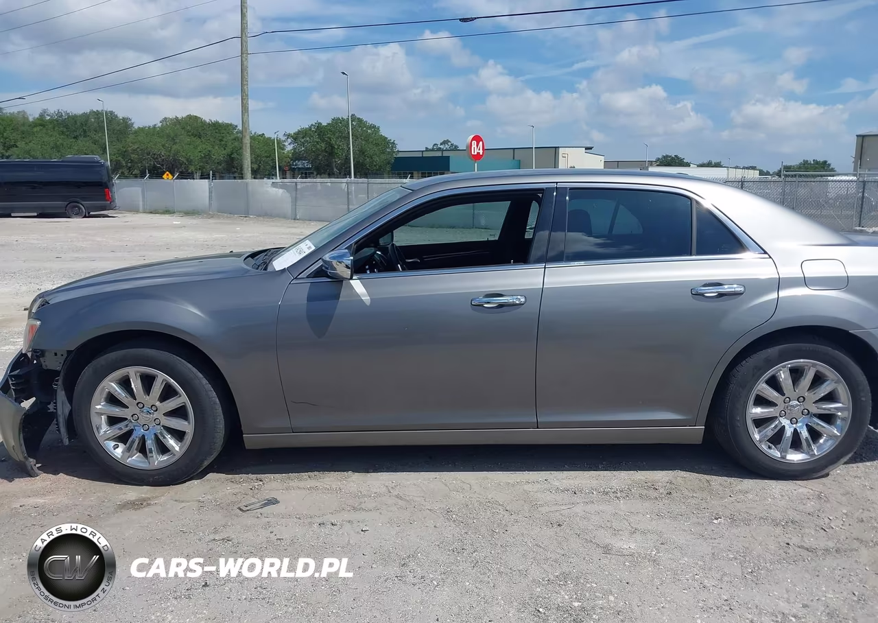 2012 Chrysler 300 Limited VIN:2C3CCACG5CH198050 - 15