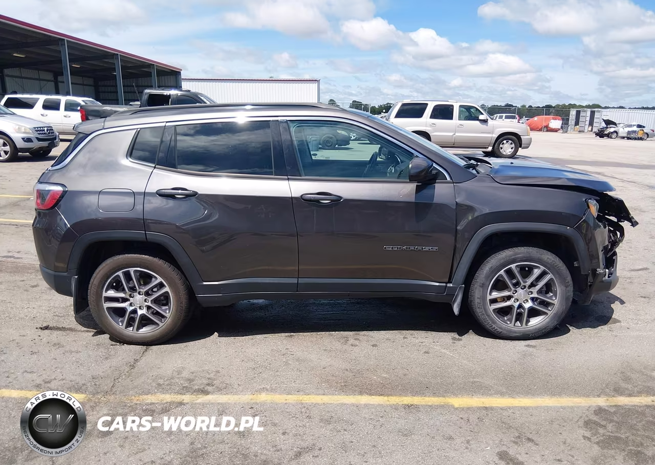 2020 Jeep Compass Latitude 4X4 VIN:3C4NJDBB8LT215819 - 13