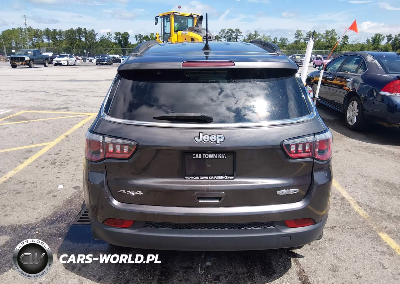 2020 Jeep Compass Latitude 4X4 VIN:3C4NJDBB8LT215819 - 16