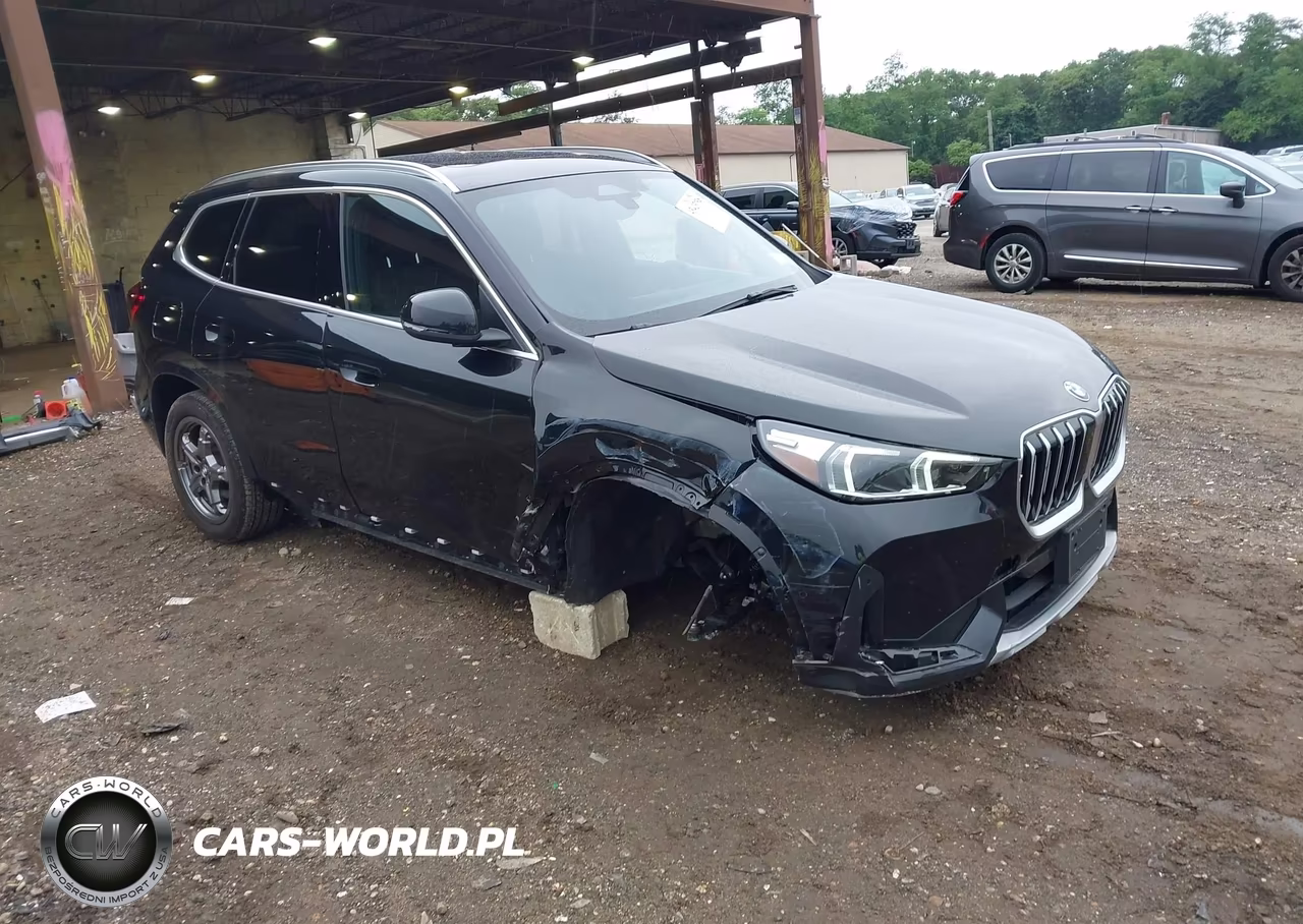 2025 BMW X1 xDrive28I – zdjęcie 1 z 17