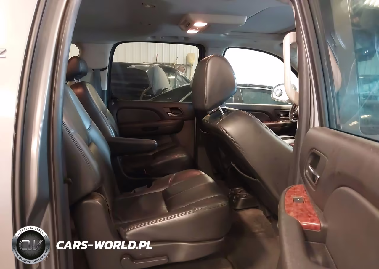 2008 Chevrolet Suburban 1500 Ltz VIN:1GNFK16338J216997 - 8