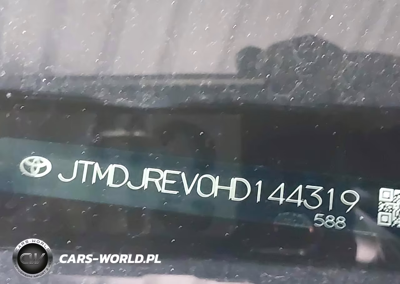 2017 Toyota Rav4 Hybrid Limited VIN:JTMDJREV0HD144319 - 9