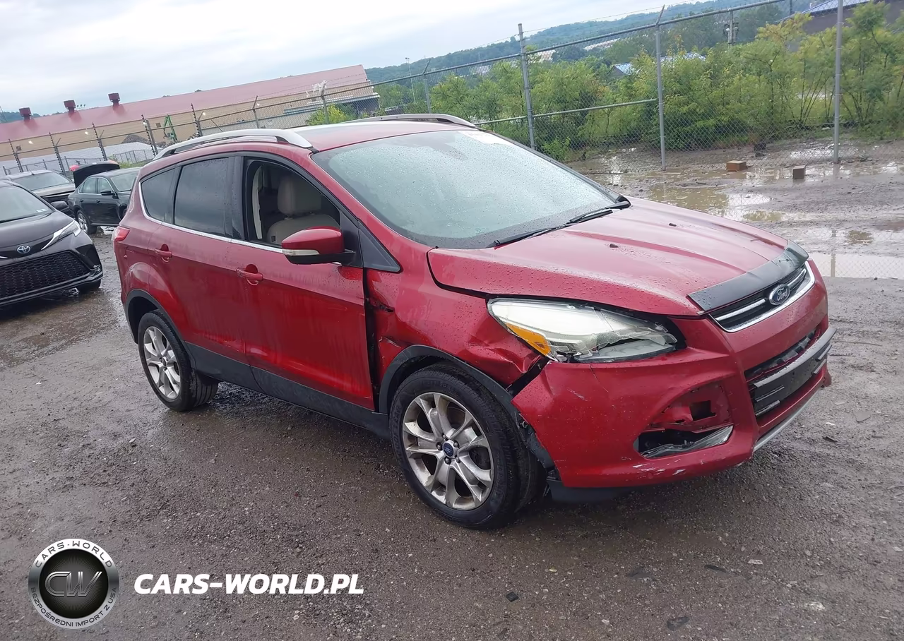 2015 Ford Escape Titanium – zdjęcie 1 z 17
