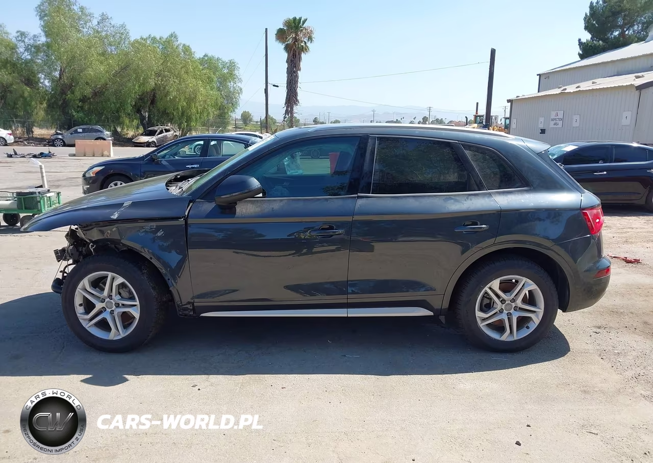 2018 Audi Q5 2.0T Premium-2.0T Tech Premium VIN:WA1ANAFY4J2183010 - 14