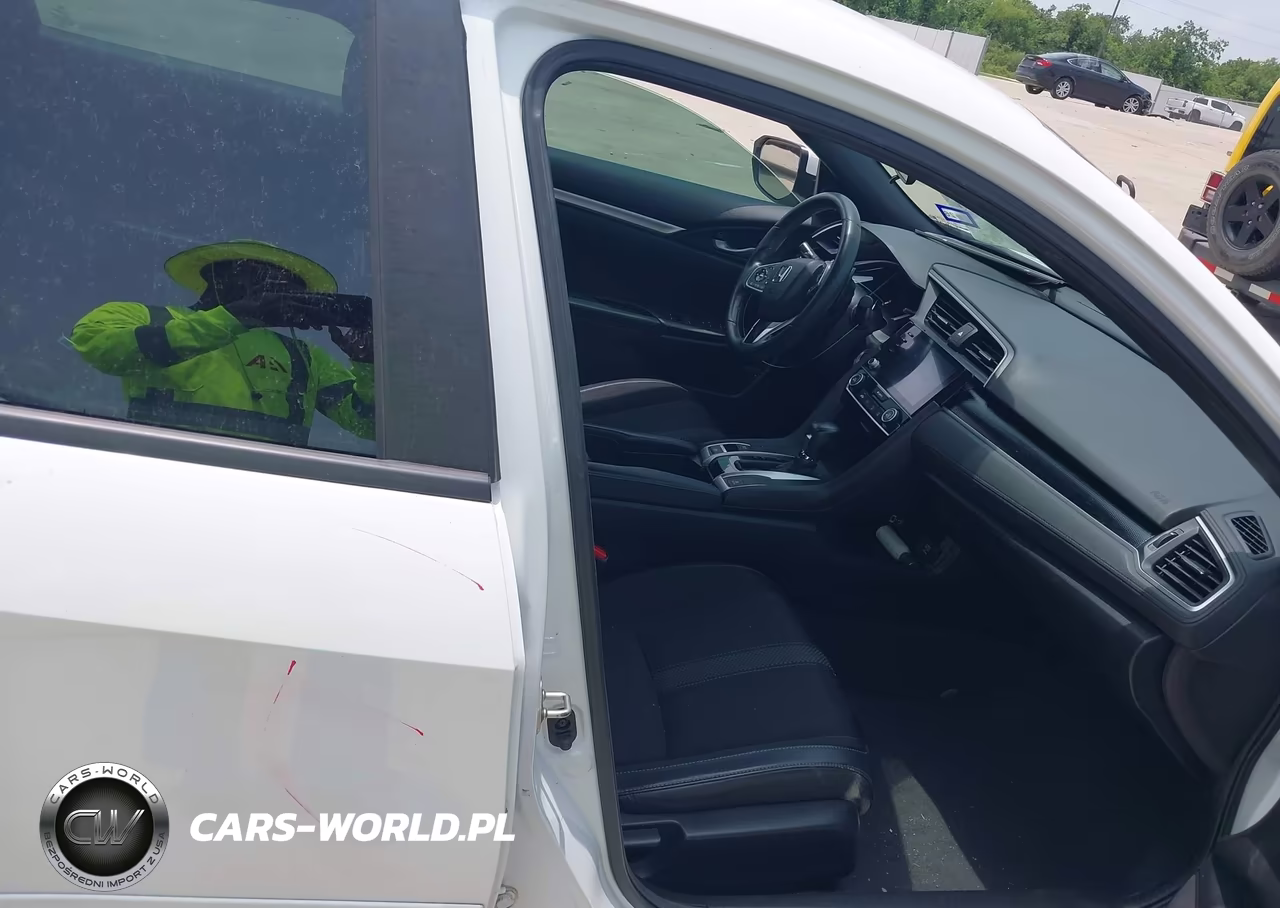 2019 Honda Civic Sport VIN:19XFC2F88KE047166 - 5