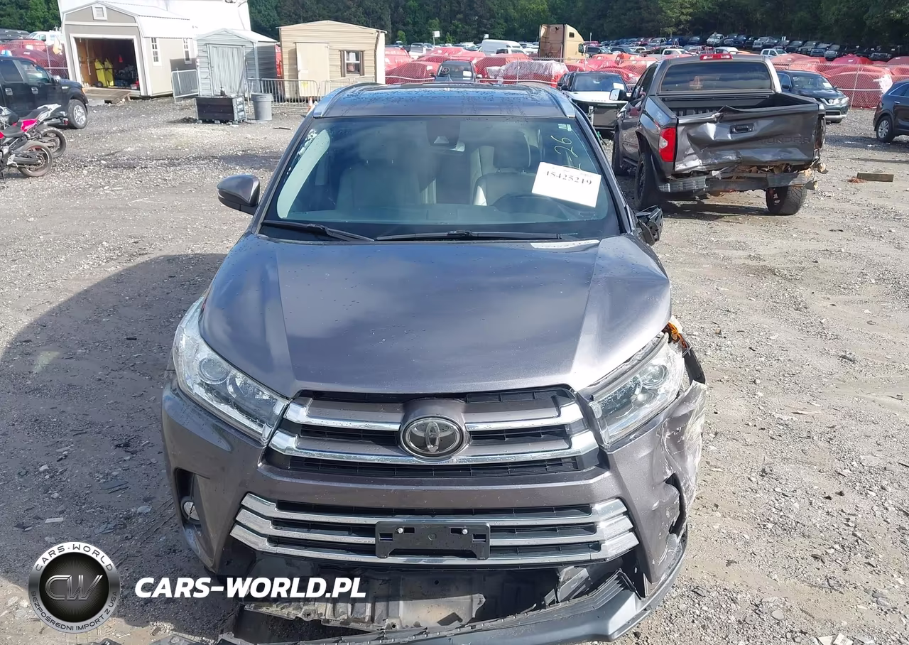 2018 Toyota Highlander Limited VIN:5TDYZRFH9JS243606 - 12