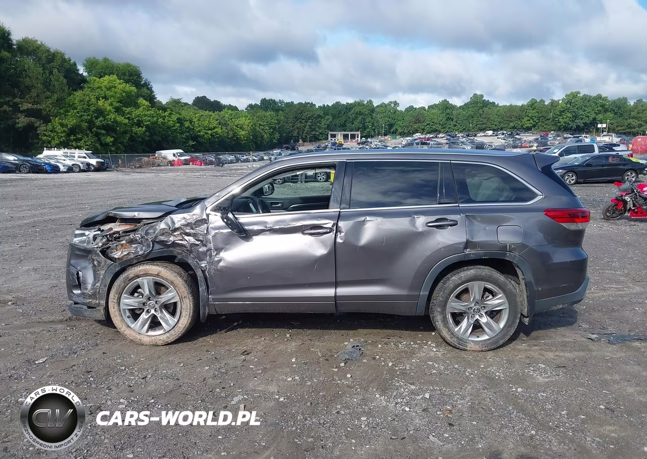 2018 Toyota Highlander Limited VIN:5TDYZRFH9JS243606 - 14