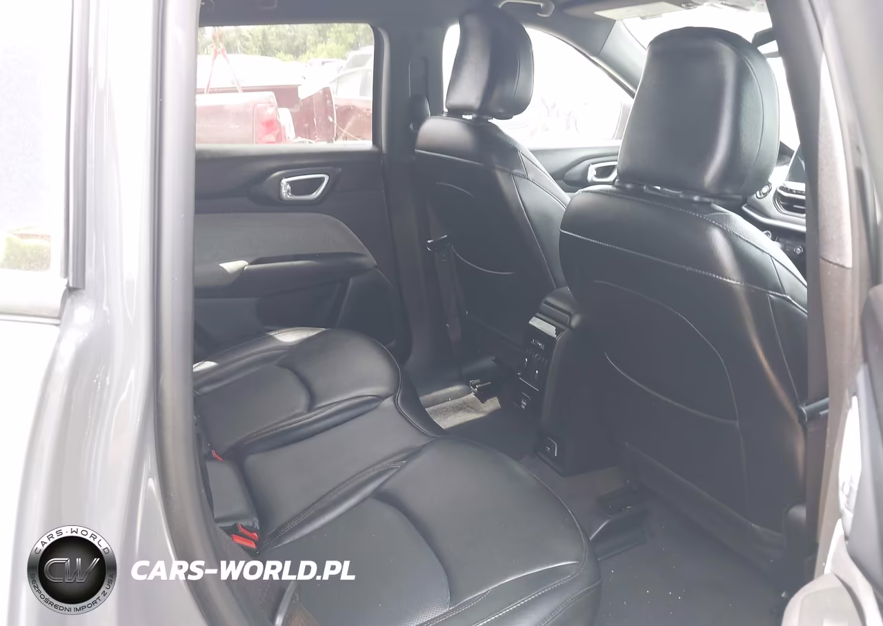 2023 Jeep Compass Latitude Lux Fwd VIN:3C4NJDFN8PT524264 - 8
