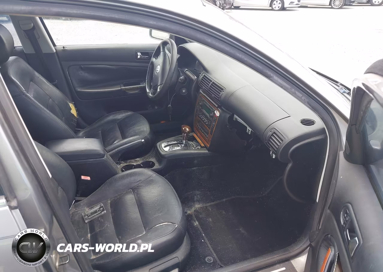 2004 Volkswagen Passat Glx VIN:WVWRH63B84P054739 - 5