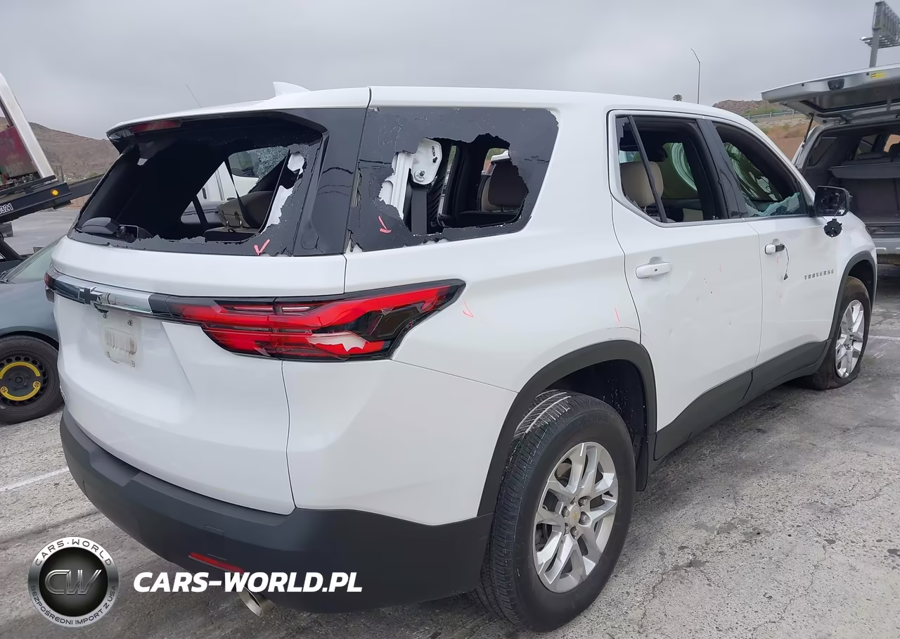2023 Chevrolet Traverse Fwd Ls VIN:1GNERFKW6PJ324498 - 4