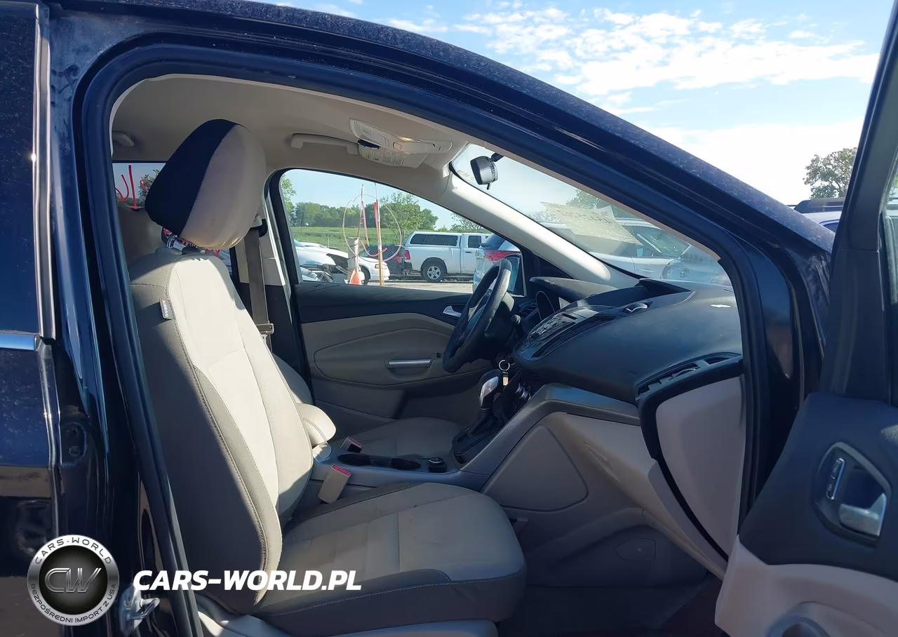 2016 Ford Escape Se VIN:1FMCU9GX5GUB83810 - 5