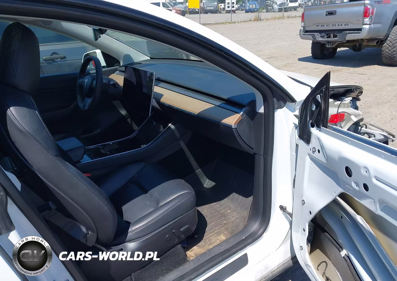 2020 Tesla Model Y Long Range Dual Motor All-Wheel Drive VIN:5YJYGDEE9LF052842 - 5