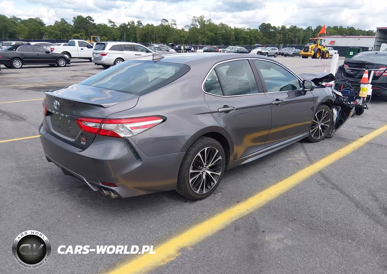2019 Toyota Camry Se VIN:4T1B11HK6KU175118 - 4
