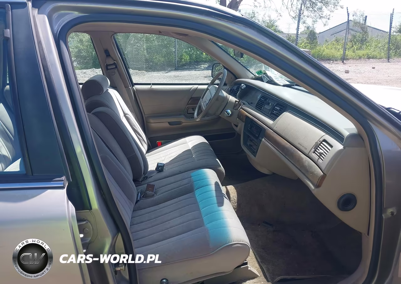 1994 Ford Crown Victoria VIN:2FALP73W5RX169324 - 5