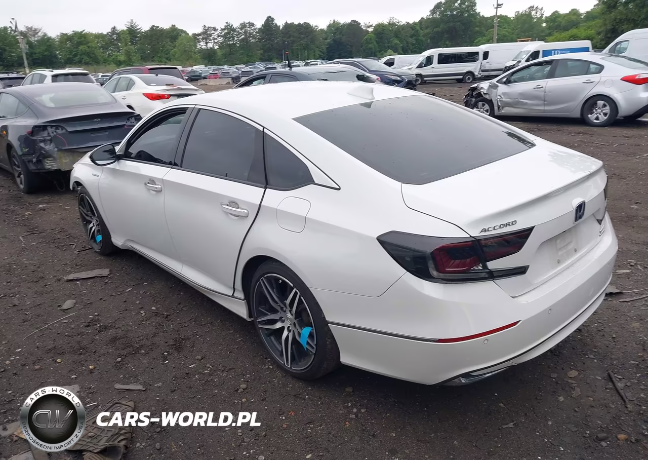 2022 Honda Accord Hybrid Touring VIN:1HGCV3F90NA039454 - 3