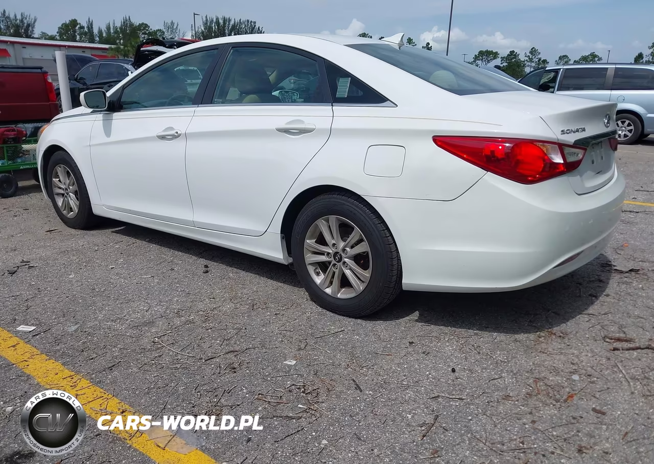 2013 Hyundai Sonata Gls VIN:5NPEB4ACXDH702318 - 3