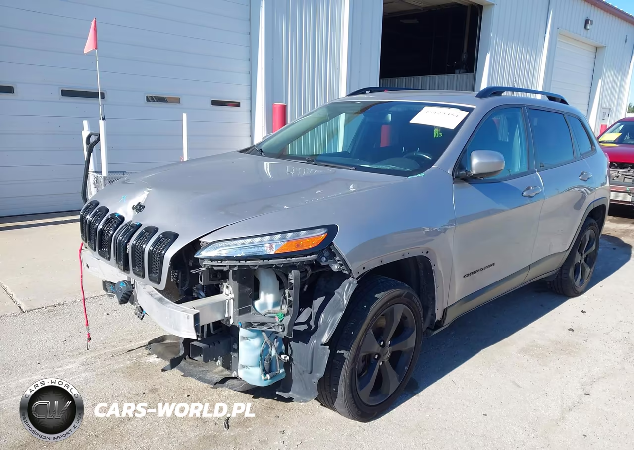 2018 Jeep Cherokee Latitude Fwd VIN:1C4PJLCB4JD540066 - 2