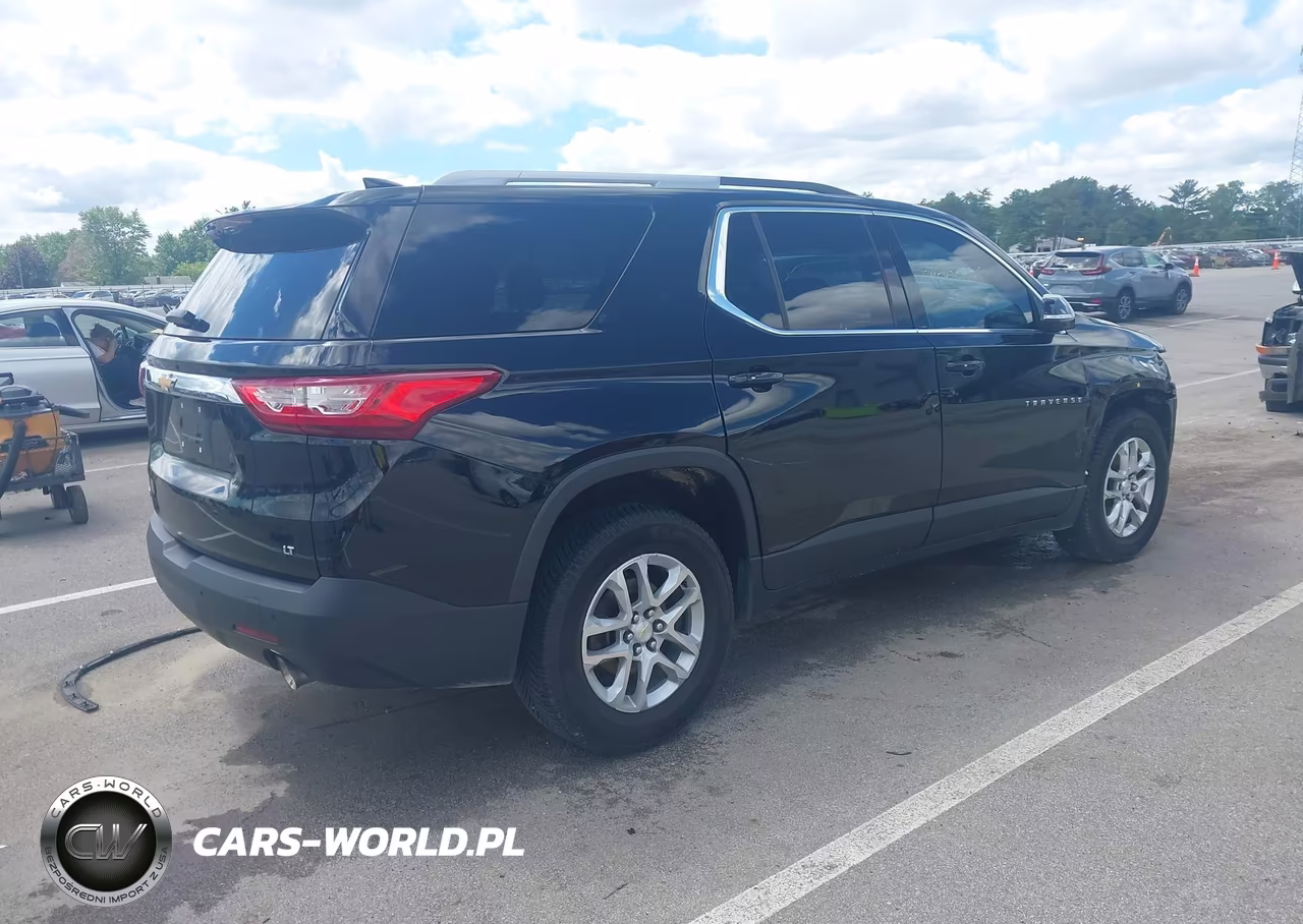 2018 Chevrolet Traverse Lt Cloth VIN:1GNERGKW1JJ282092 - 4