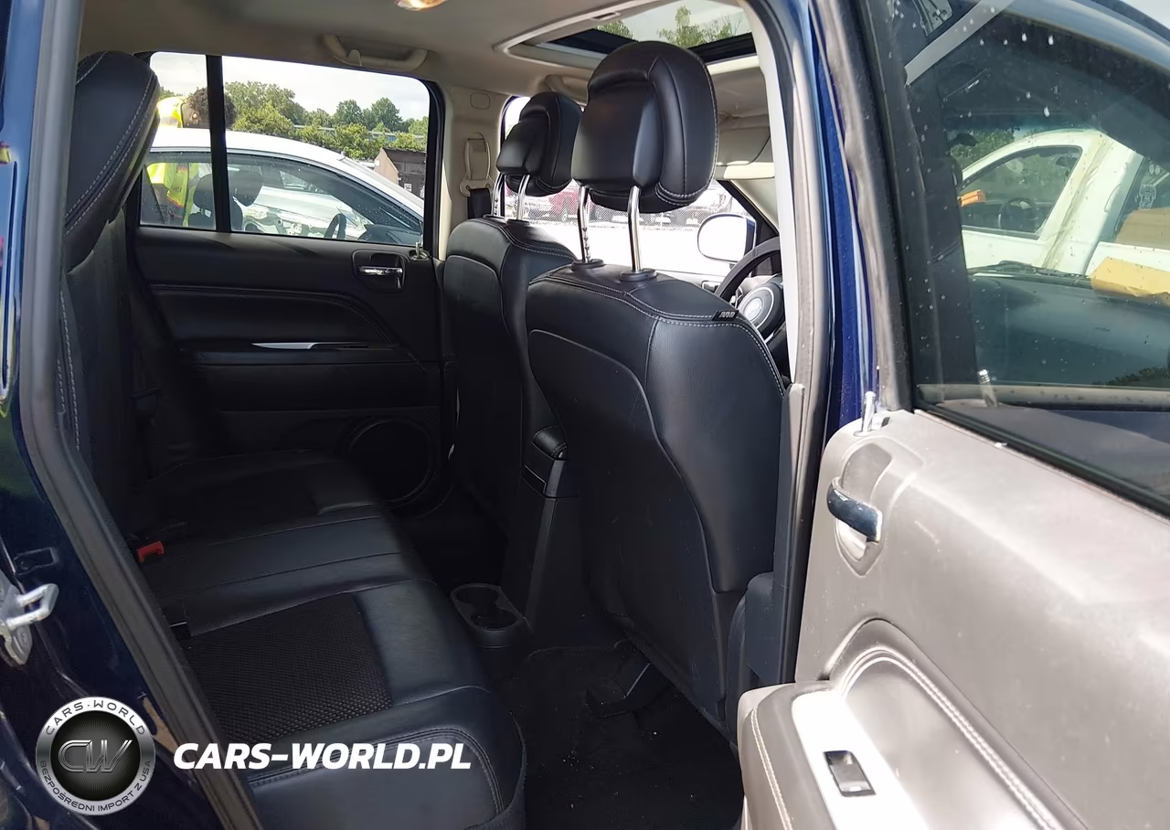 2014 Jeep Compass Latitude VIN:1C4NJCEB0ED503073 - 8