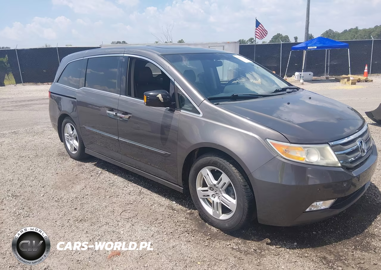 2013 Honda Odyssey Touring-Touring Elite – zdjęcie 1 z 16