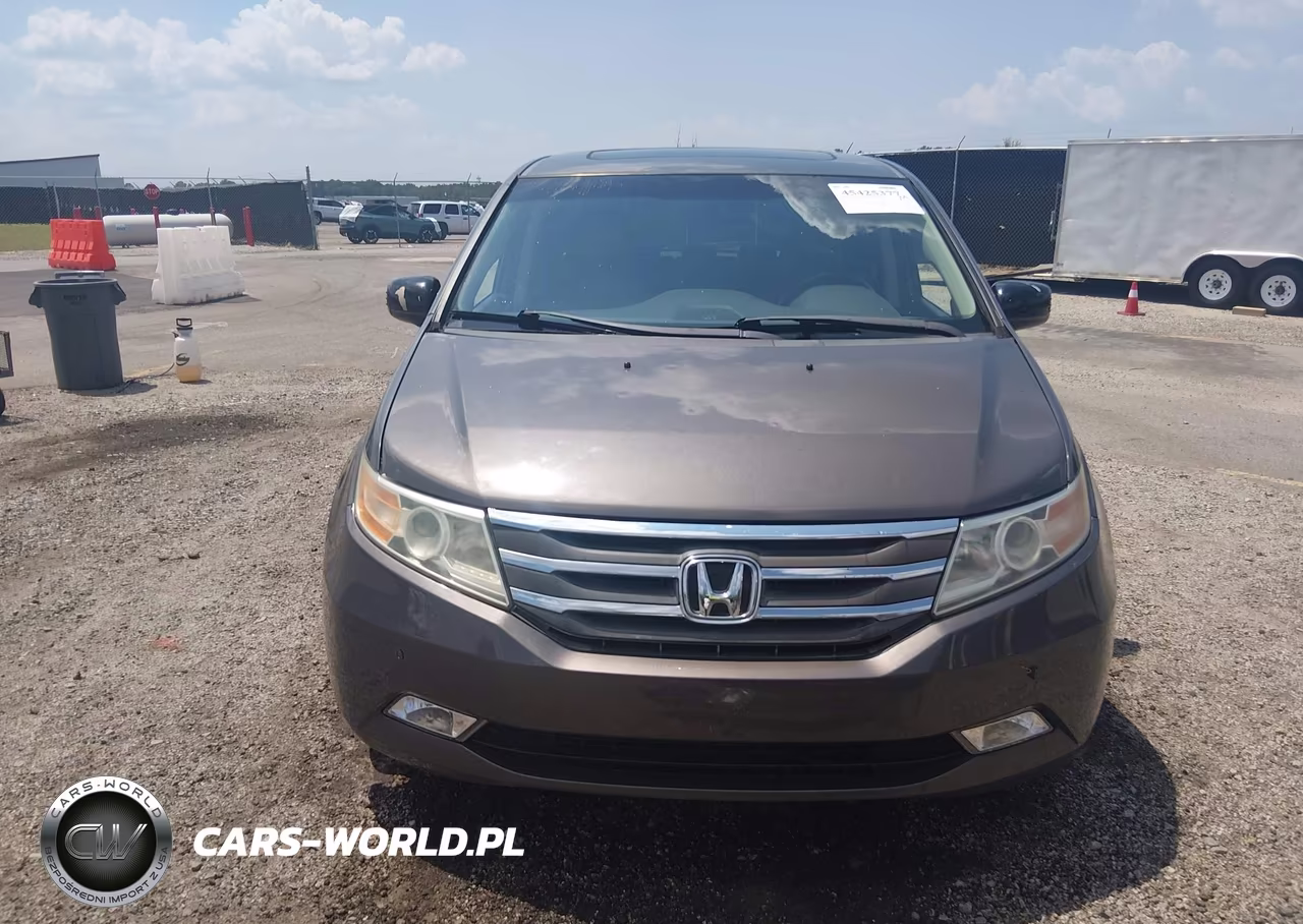 2013 Honda Odyssey Touring-Touring Elite VIN:5FNRL5H9XDB089257 - 12